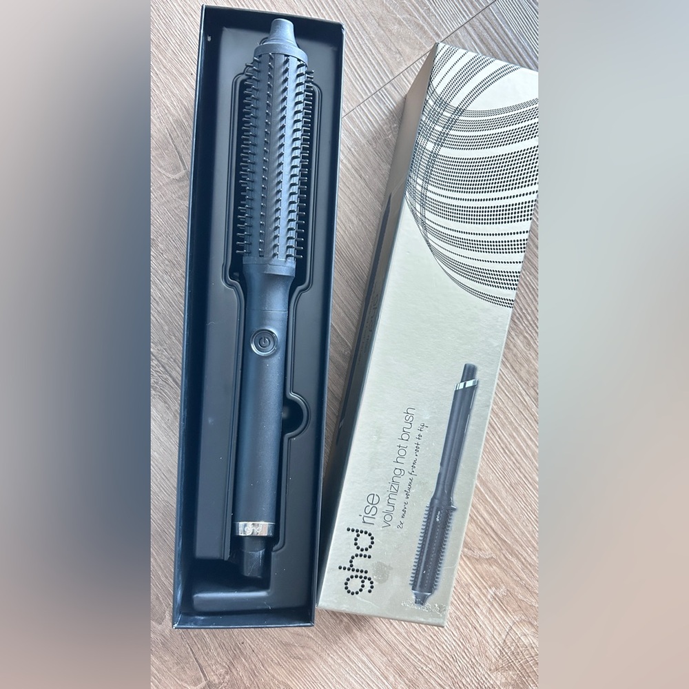 GHD RISE™ VOLUMIZING HOT BRUSH